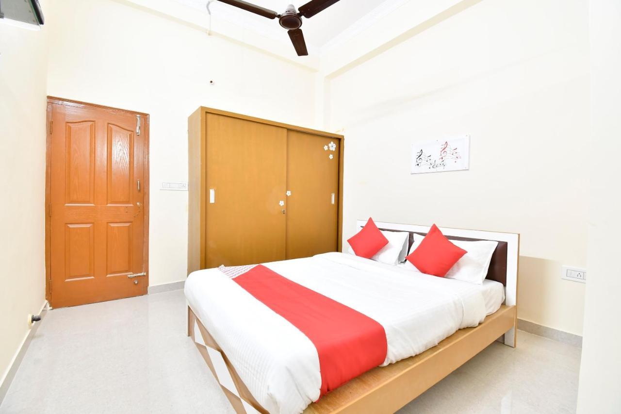 Hotel Oyo 44065 Sri Krishna Nilaya Bangalore Esterno foto
